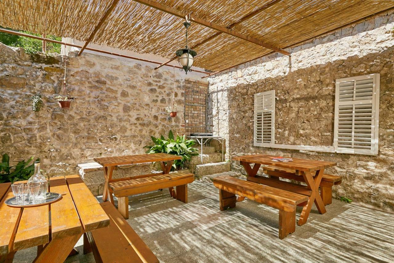 Mediterranean Holiday House & Apartments Kotor Exterior photo