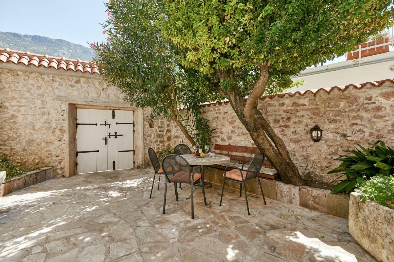 Mediterranean Holiday House & Apartments Kotor Exterior photo