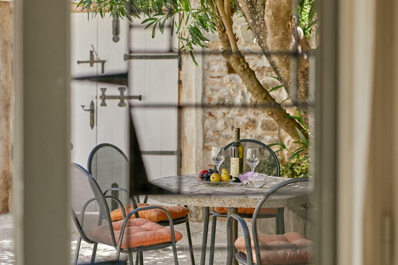 Mediterranean Holiday House & Apartments Kotor Exterior photo