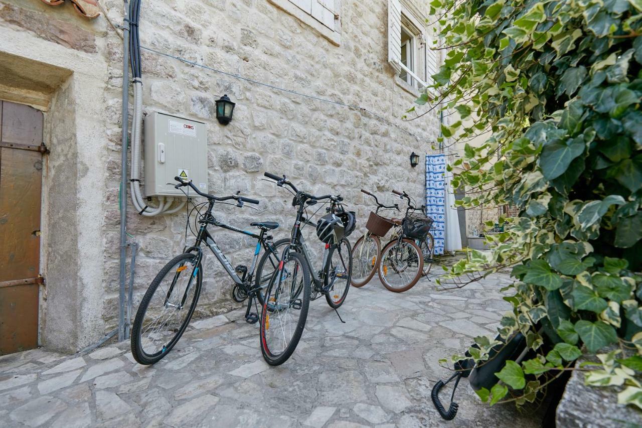 Mediterranean Holiday House & Apartments Kotor Exterior photo